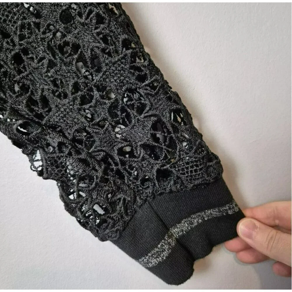 2/$30 Zara Knit Womens Medium Top Floral Crochet Black Lace Long Sleeve Knitwear